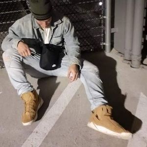 Meet your Posher, Ethan